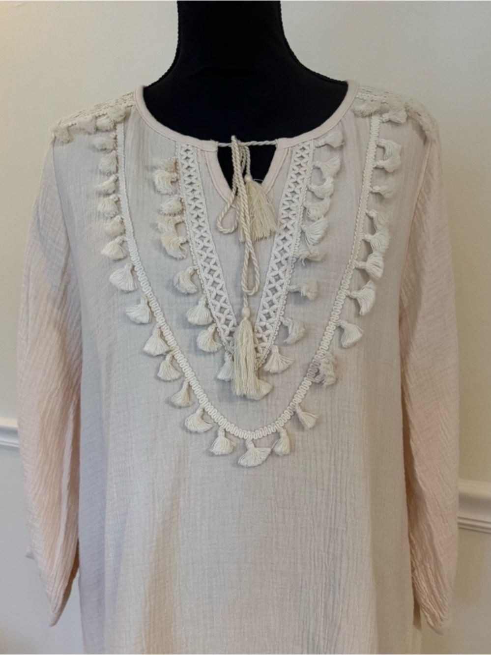 Umgee Large NWOT Cream Boho Tunic with Tassel Detail Hippie Natural Girl (B4) - Picture 2 of 5
